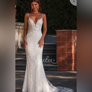 Ivory Sexy Mermaid Beach Boho Wedding Dress Spaghetti Straps Lace